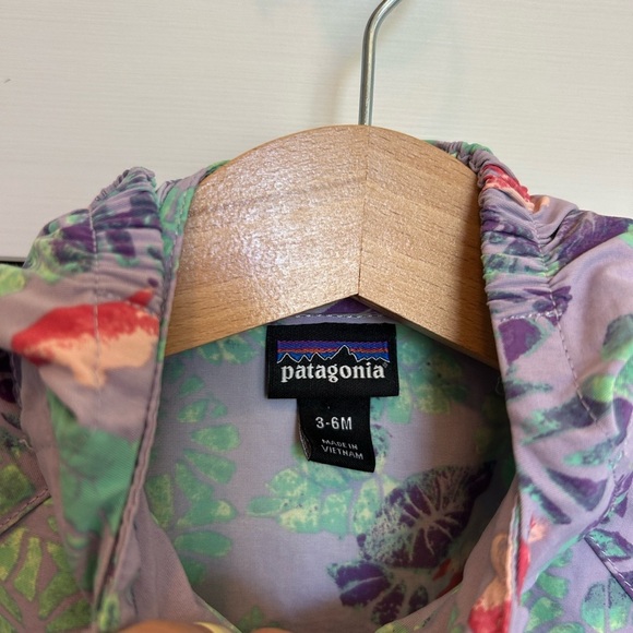 Infant Patagonia windbreaker jacket size 3-6 months - Picture 3 of 5